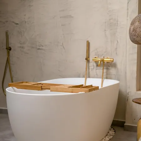 Saint Zoe Luxury Апартаменти *