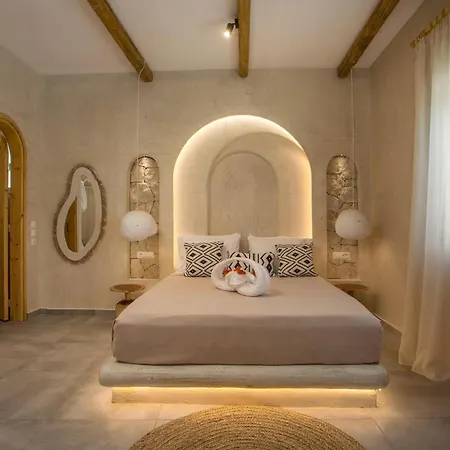 Saint Zoe Luxury