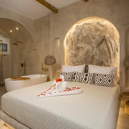 Saint Zoe Luxury Apartment