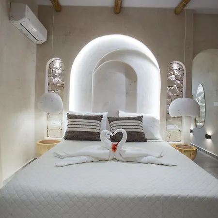 Saint Zoe Luxury Apartment