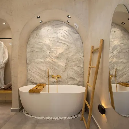 Saint Zoe Luxury