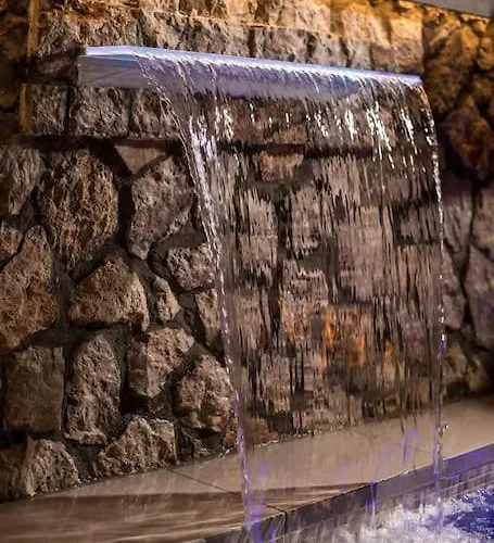 Saint Zoe Apartment *