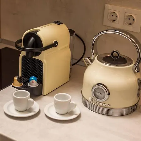 Saint Zoe * Rhodes City